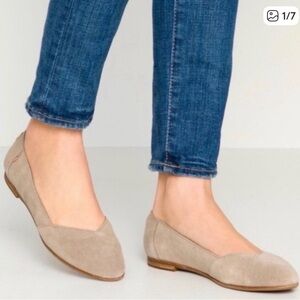 TOMS Julie Flat Slip On Desert Suede Pointed Toe Flats Size 10